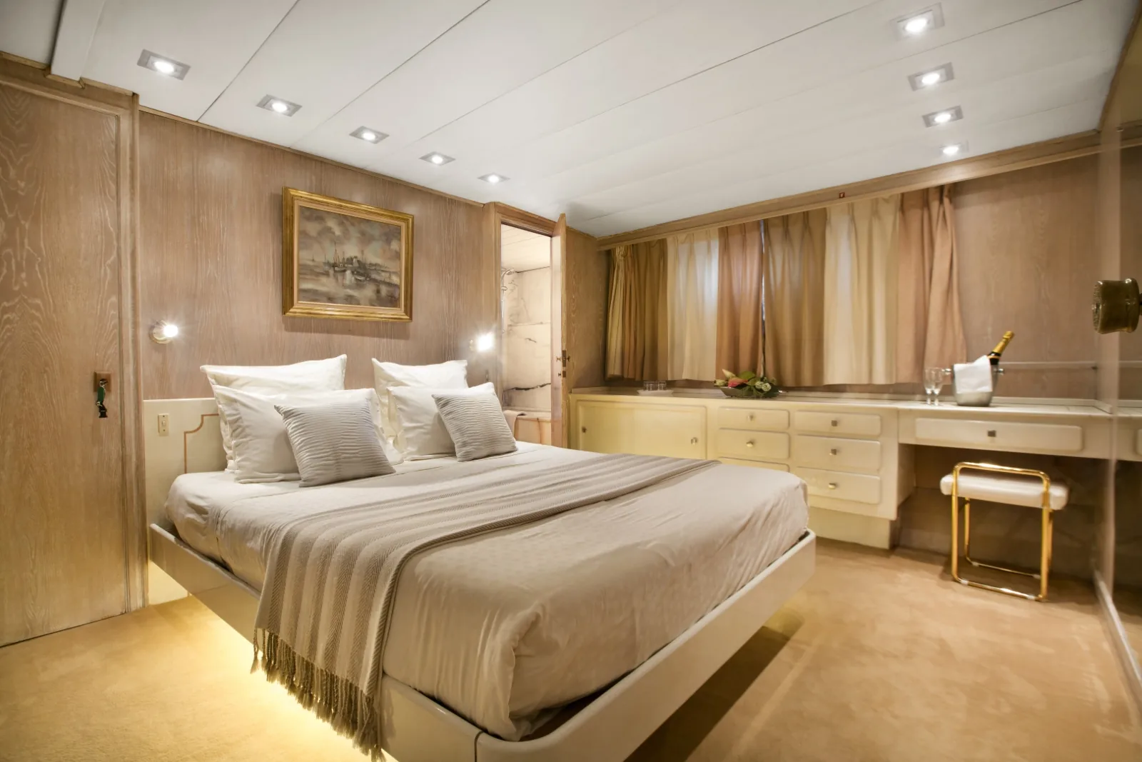 LADY JERSEY - photo 16 location yacht Cannes
