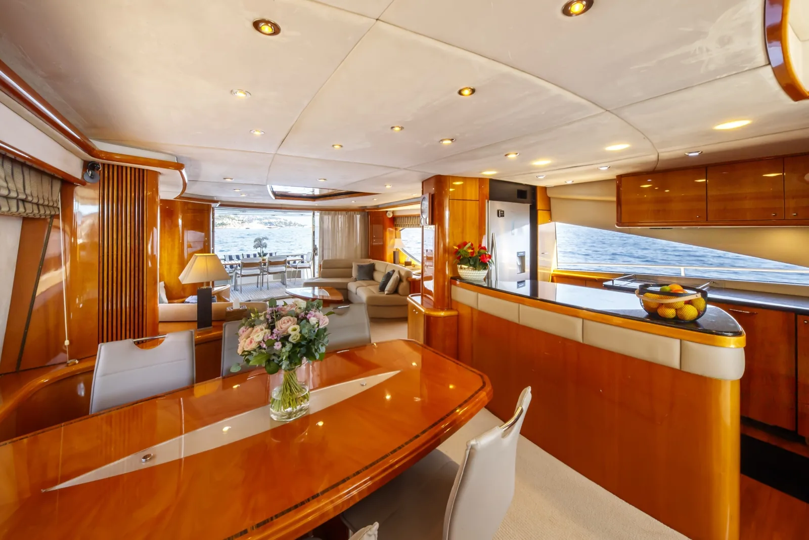 LADY YOUSRA - photo 18 location yacht Cannes