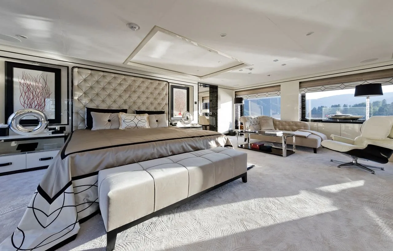 LILI - photo 15 location yacht Cannes