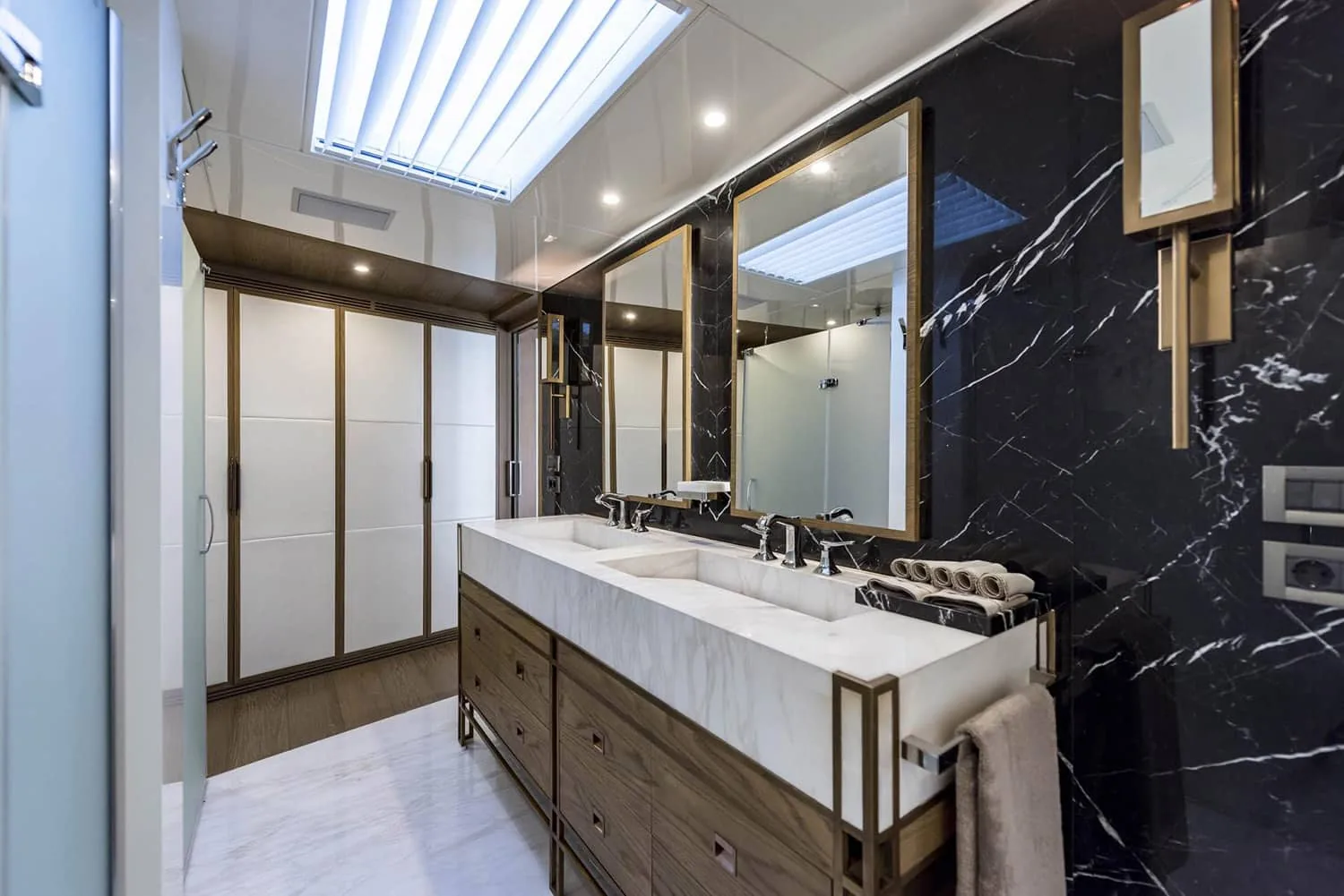 LIQUID SKY - photo 18 location yacht Cannes