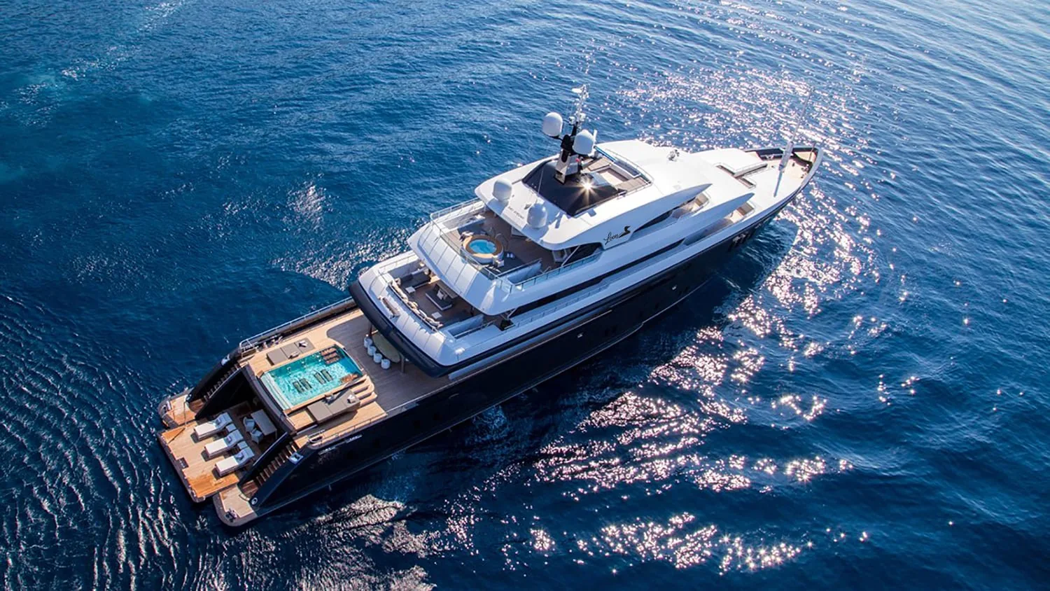 LOON - photo 1 location yacht Cannes