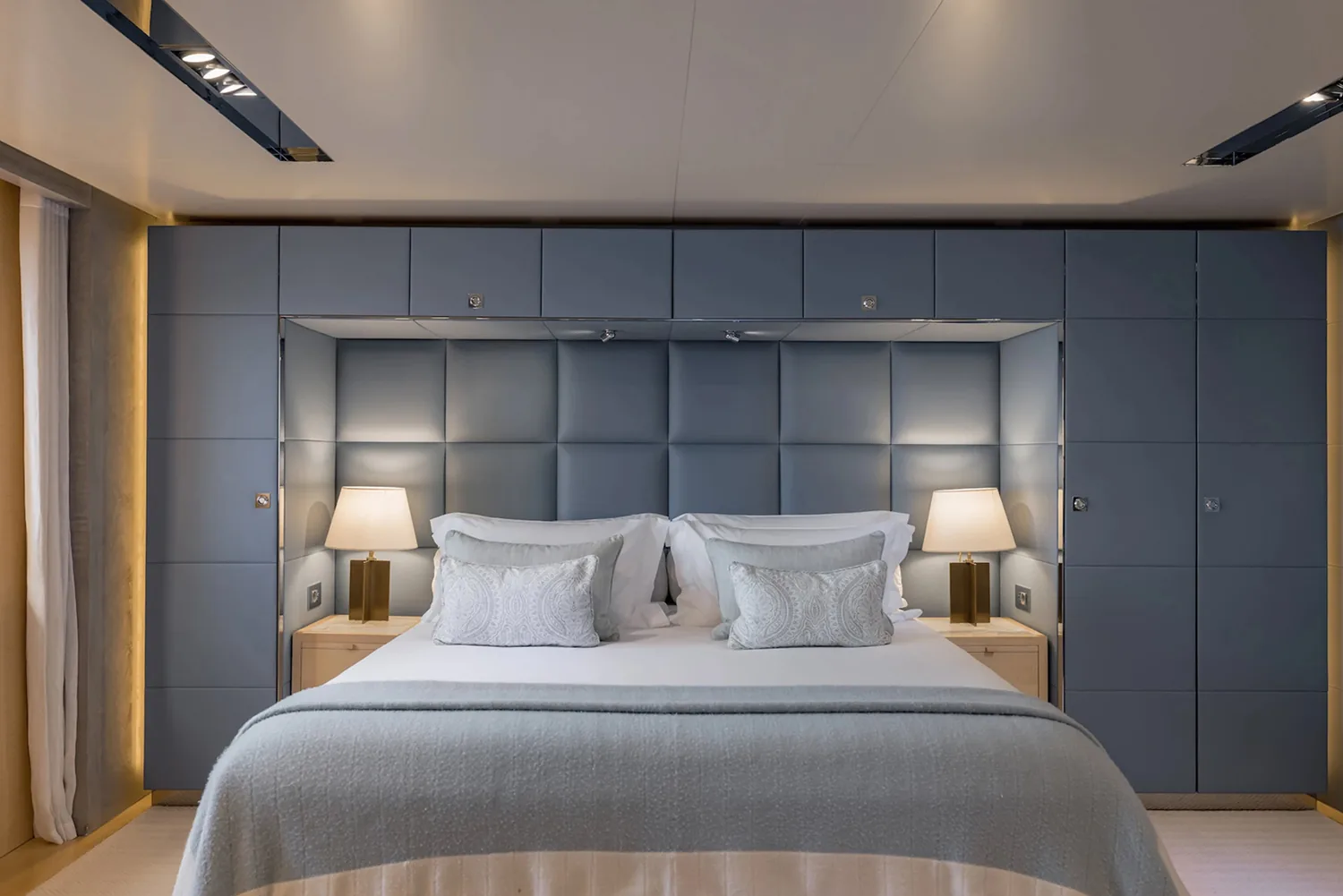 LOON - photo 18 location yacht Cannes