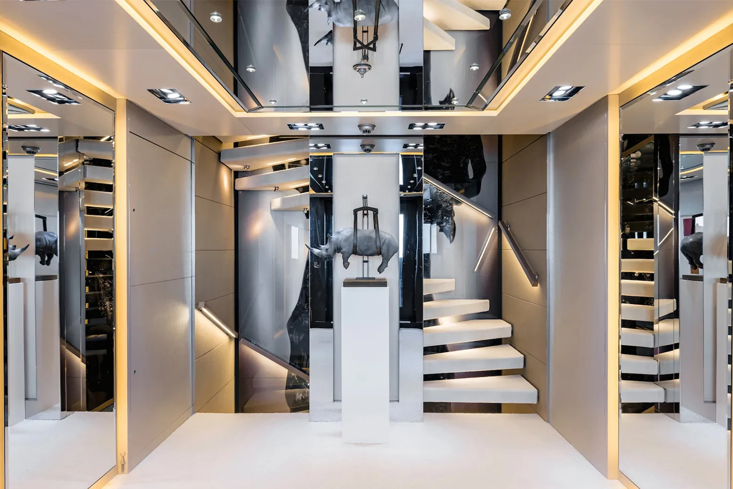 LOON - photo 24 location yacht Cannes