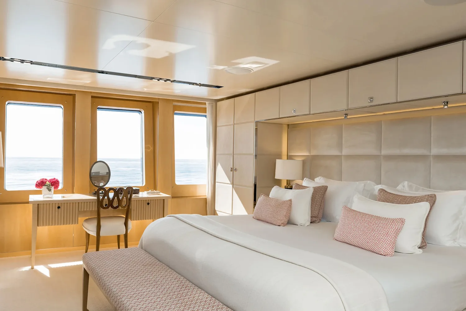 LOON - photo 32 location yacht Cannes
