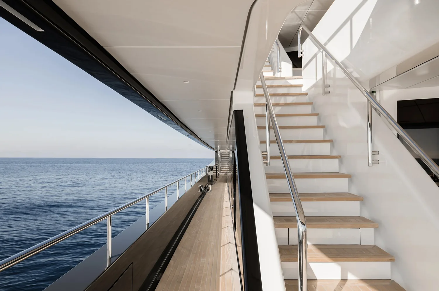 LOON - photo 40 location yacht Cannes