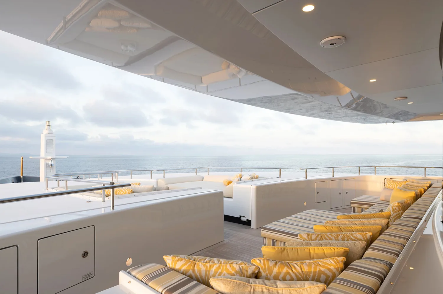 LOON - photo 41 location yacht Cannes