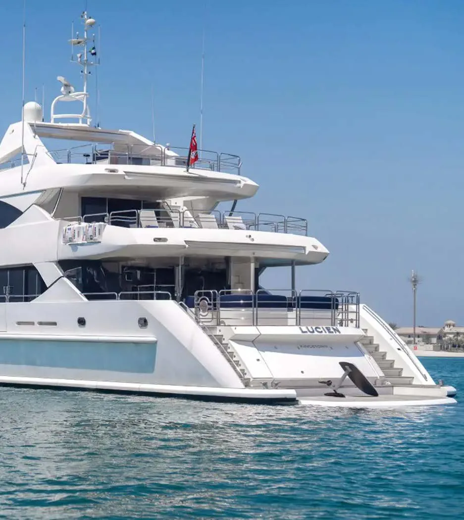 Lucien, photo 44 location yacht Cannes