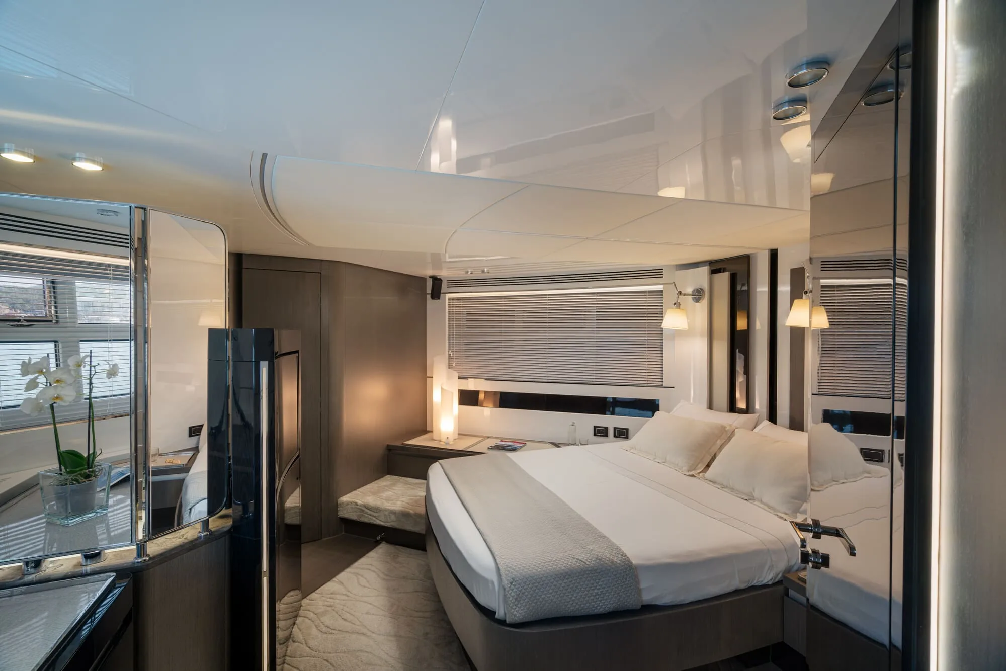MANARA I - photo 15 location yacht Cannes