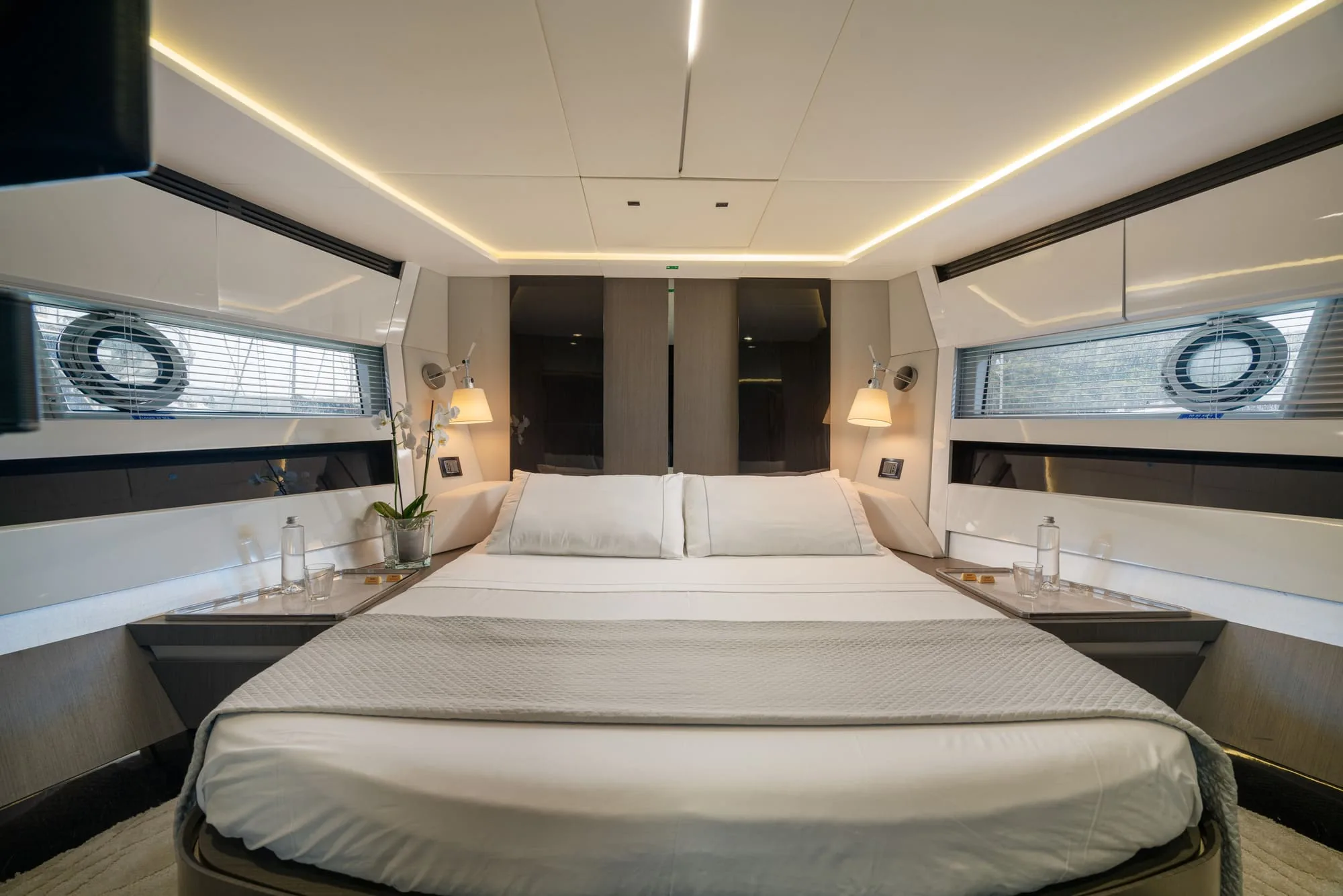 MANARA I - photo 21 location yacht Cannes