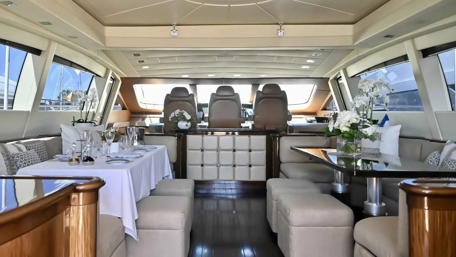 Mangusta 92, photo 14 location yacht Cannes