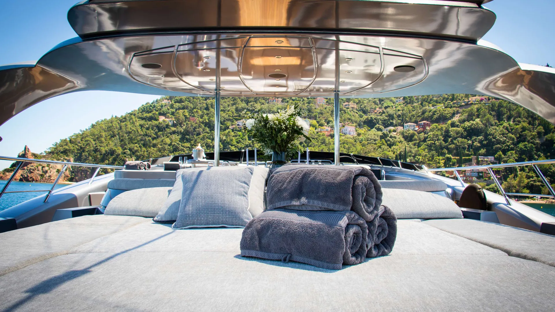 Matsu, photo 14 location yacht Cannes