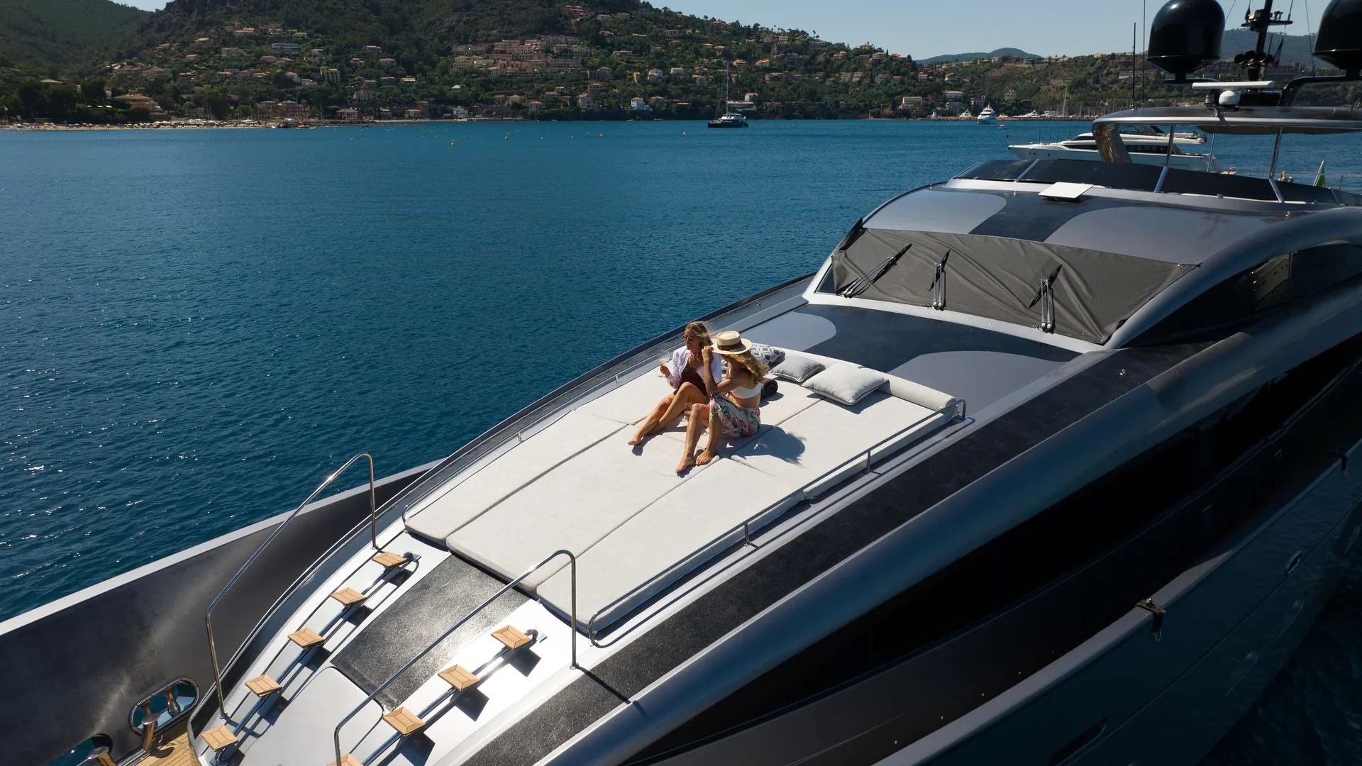 Matsu, photo 15 location yacht Cannes