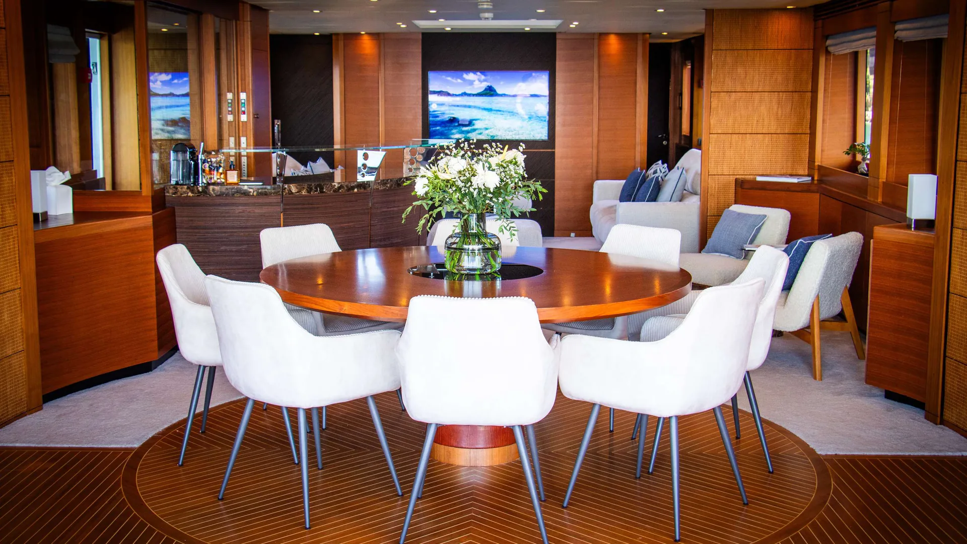 Matsu, photo 16 location yacht Cannes