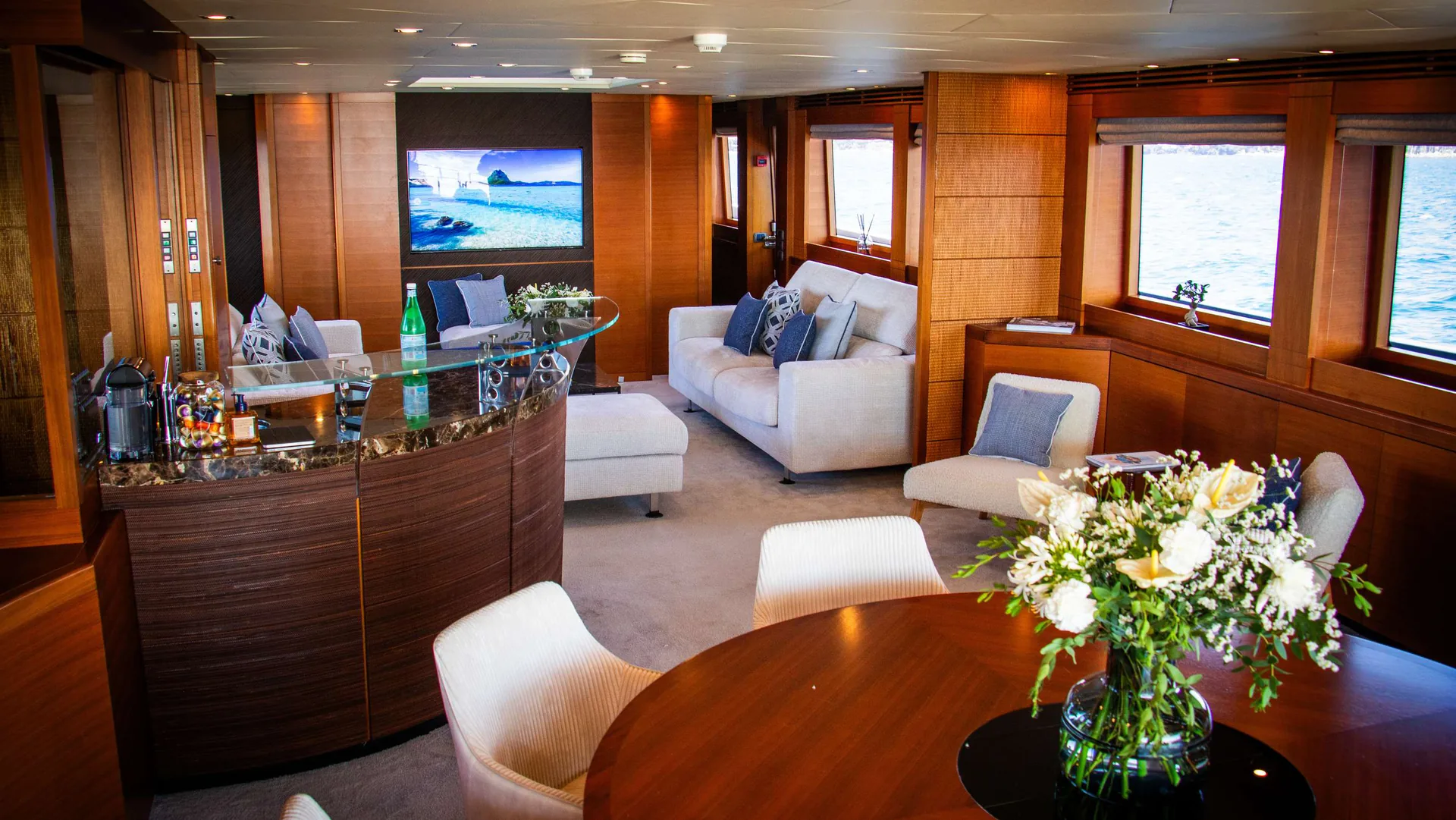 Matsu, photo 17 location yacht Cannes