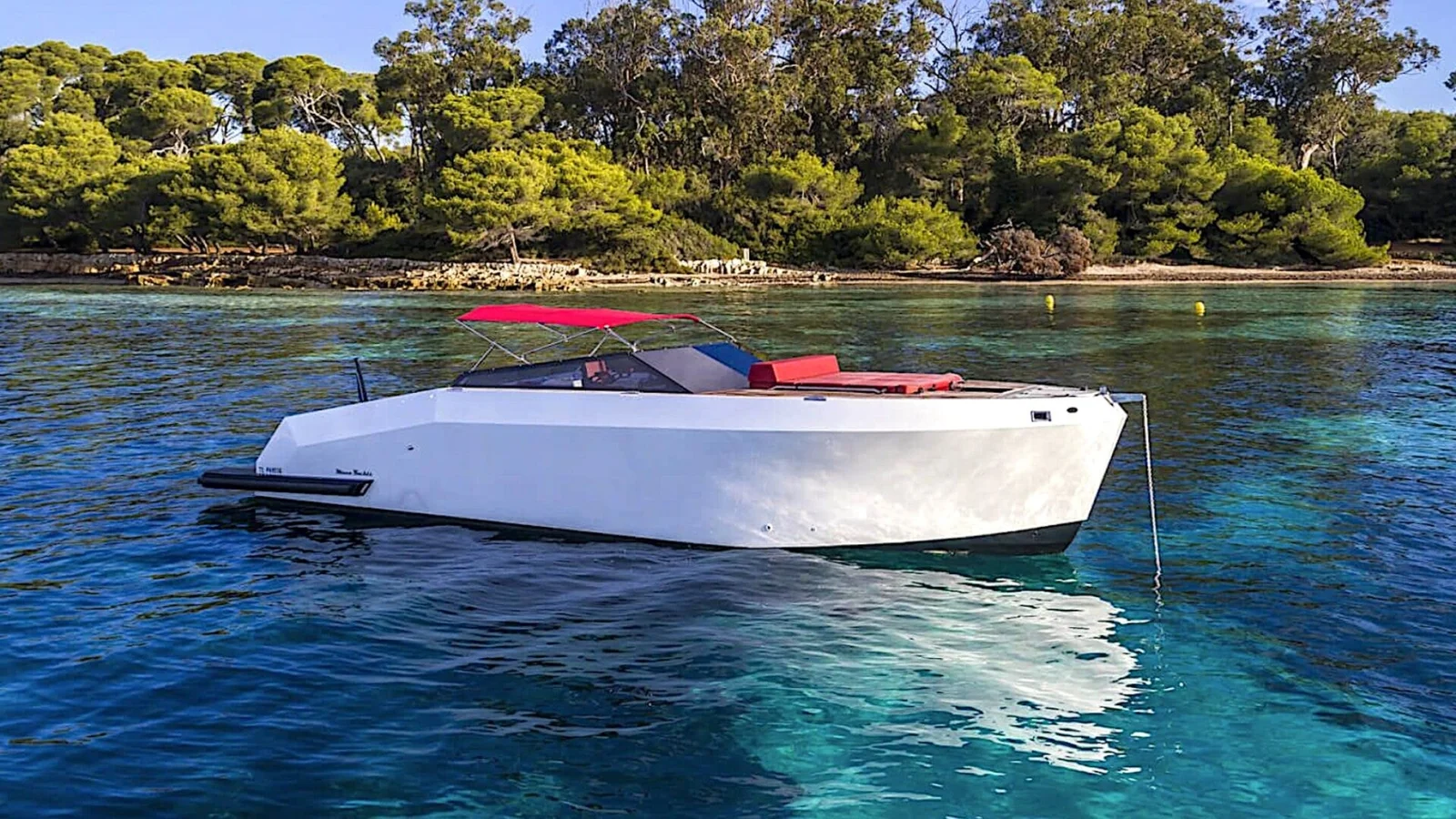 Mazu 38 OPEN, photo 1 location yacht Cannes