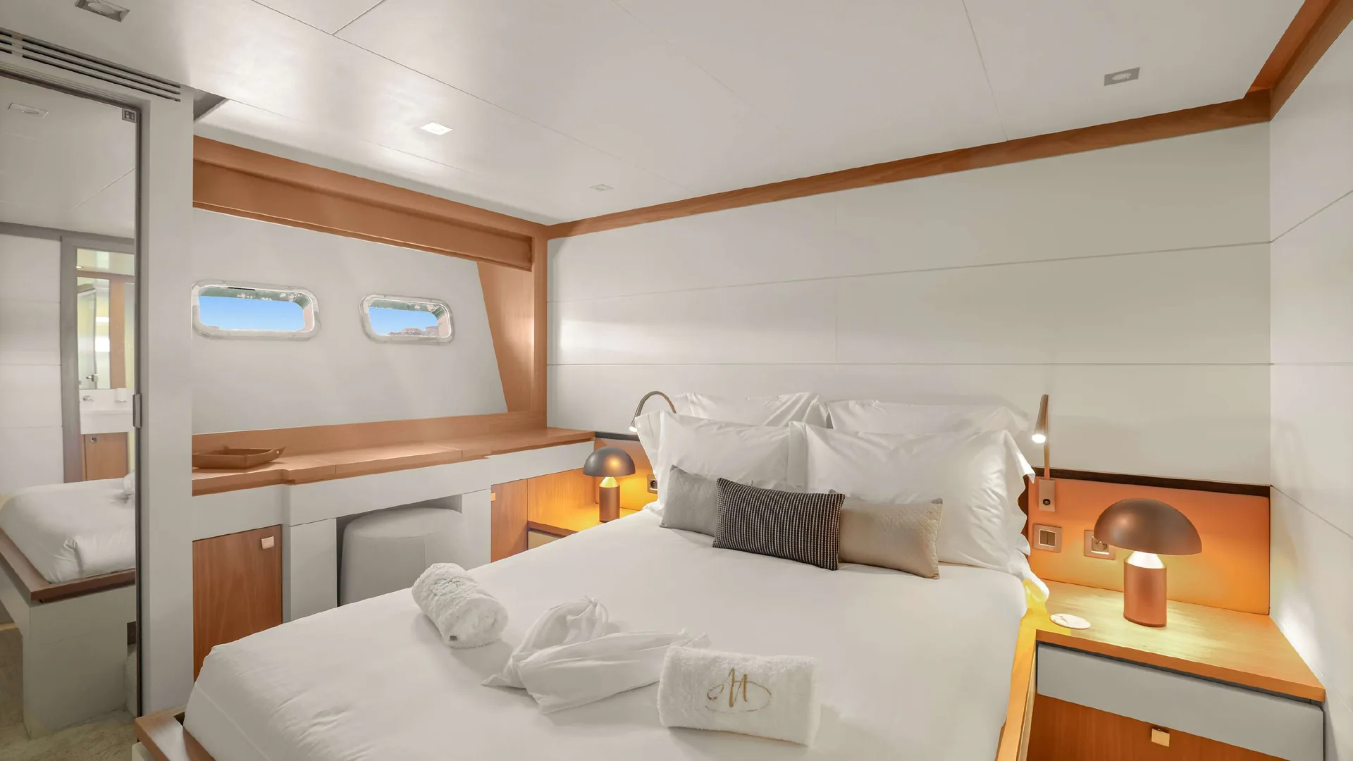 Millesime, photo 22 location yacht Cannes