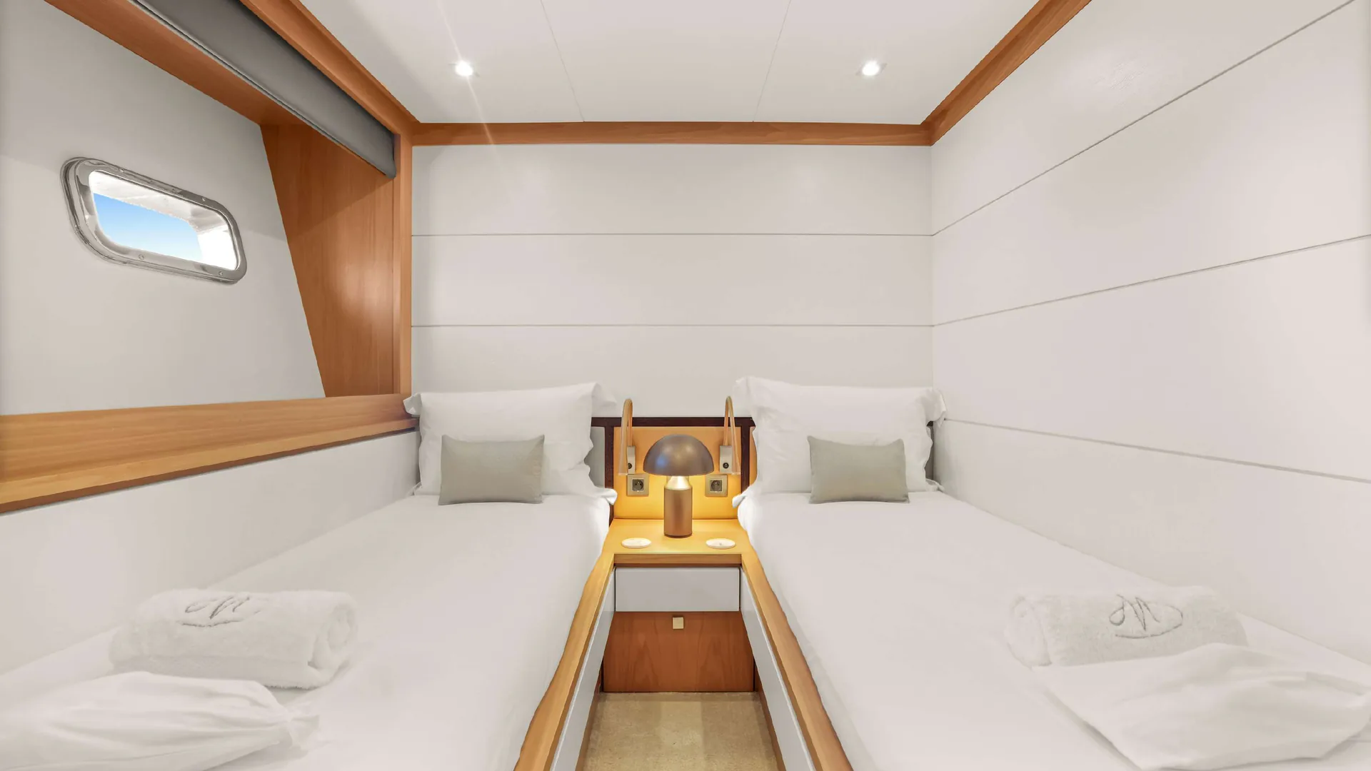 Millesime, photo 25 location yacht Cannes