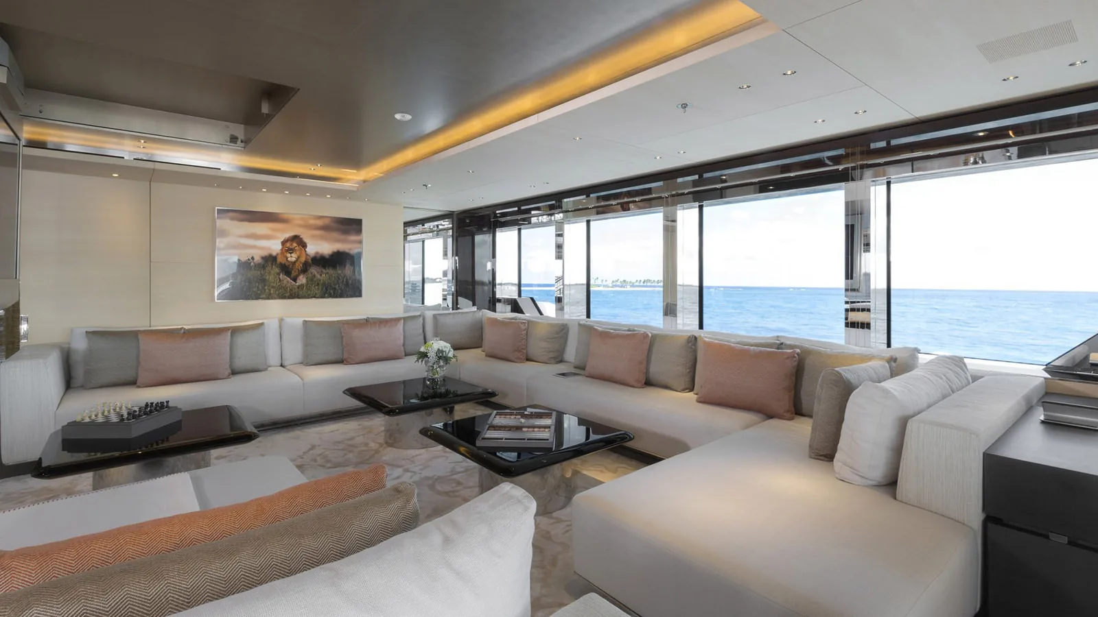NAUTILUS - photo 27 location yacht Cannes