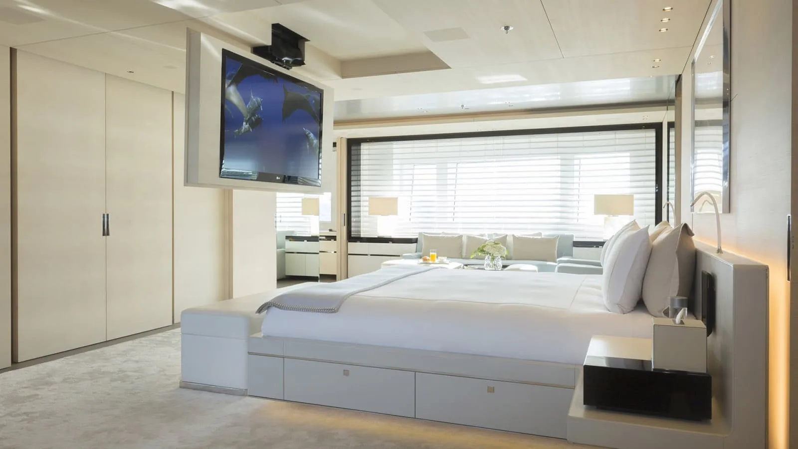 NAUTILUS - photo 32 location yacht Cannes