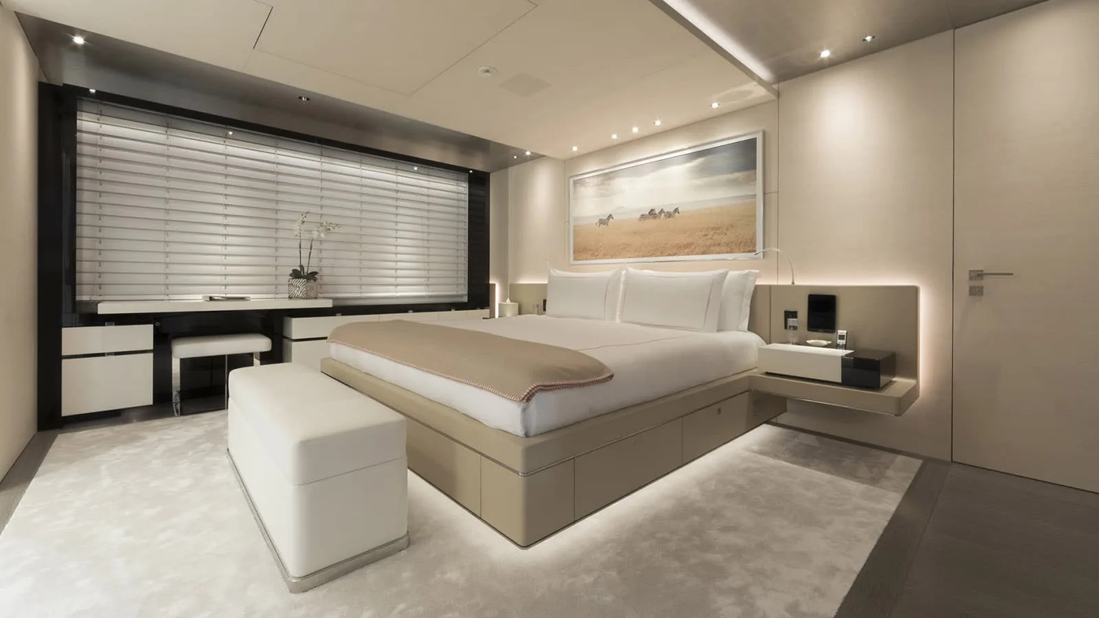 NAUTILUS - photo 35 location yacht Cannes