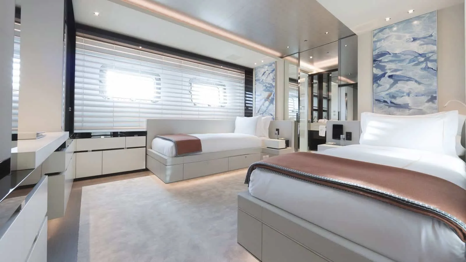 NAUTILUS - photo 36 location yacht Cannes