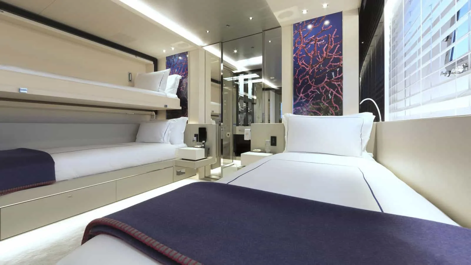 NAUTILUS - photo 37 location yacht Cannes