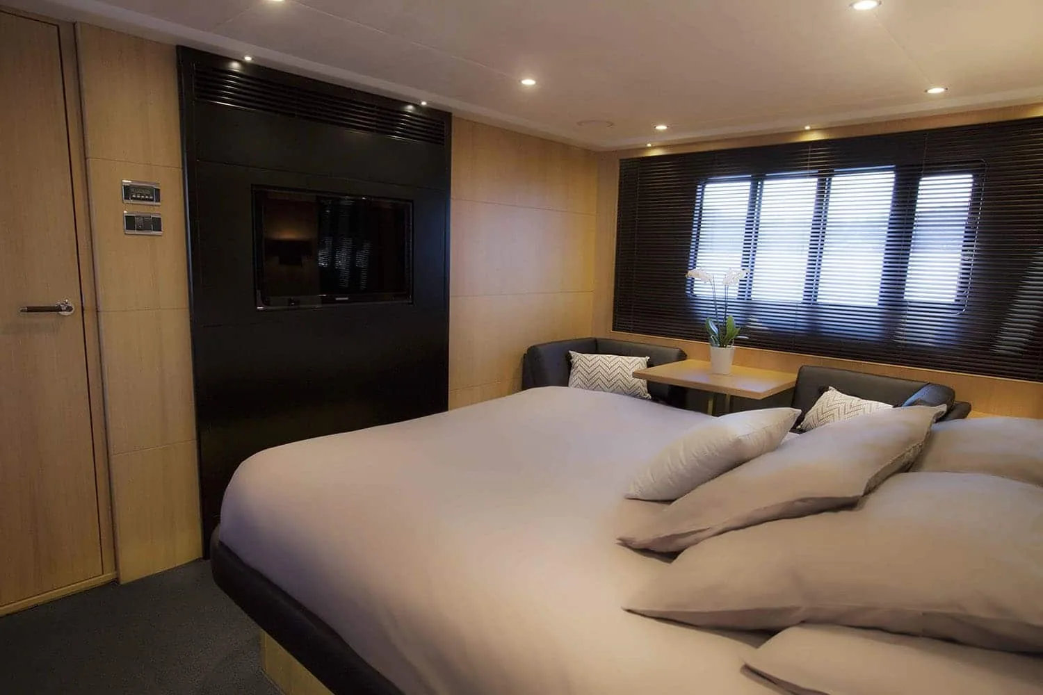 OBSESSIO - photo 13 location yacht Cannes