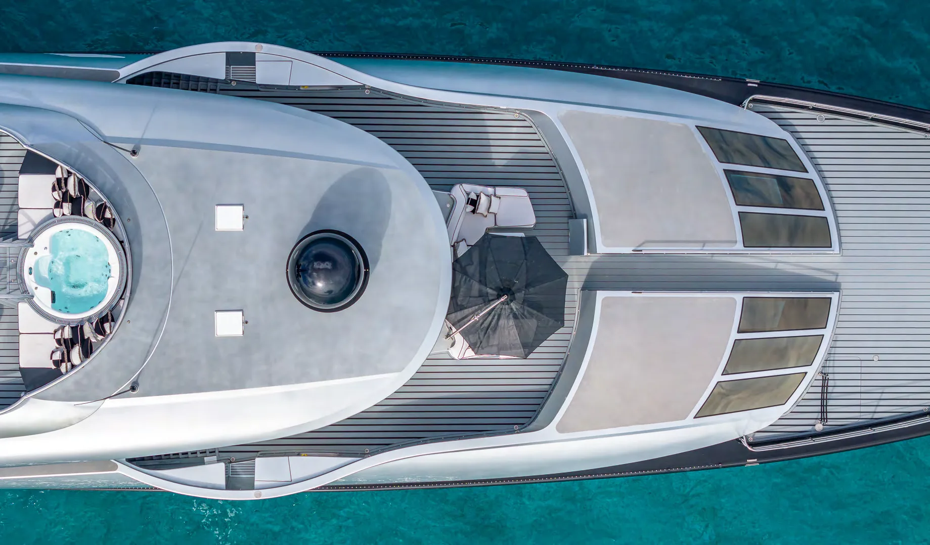 OKTO, photo 38 location yacht Cannes