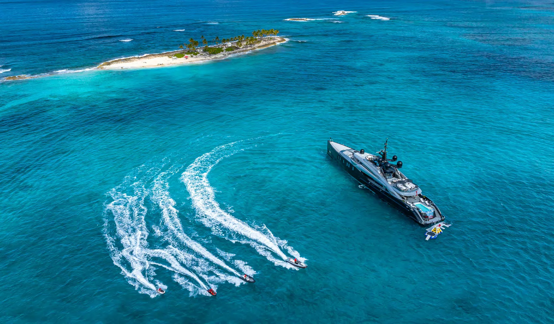OKTO, photo 42 location yacht Cannes