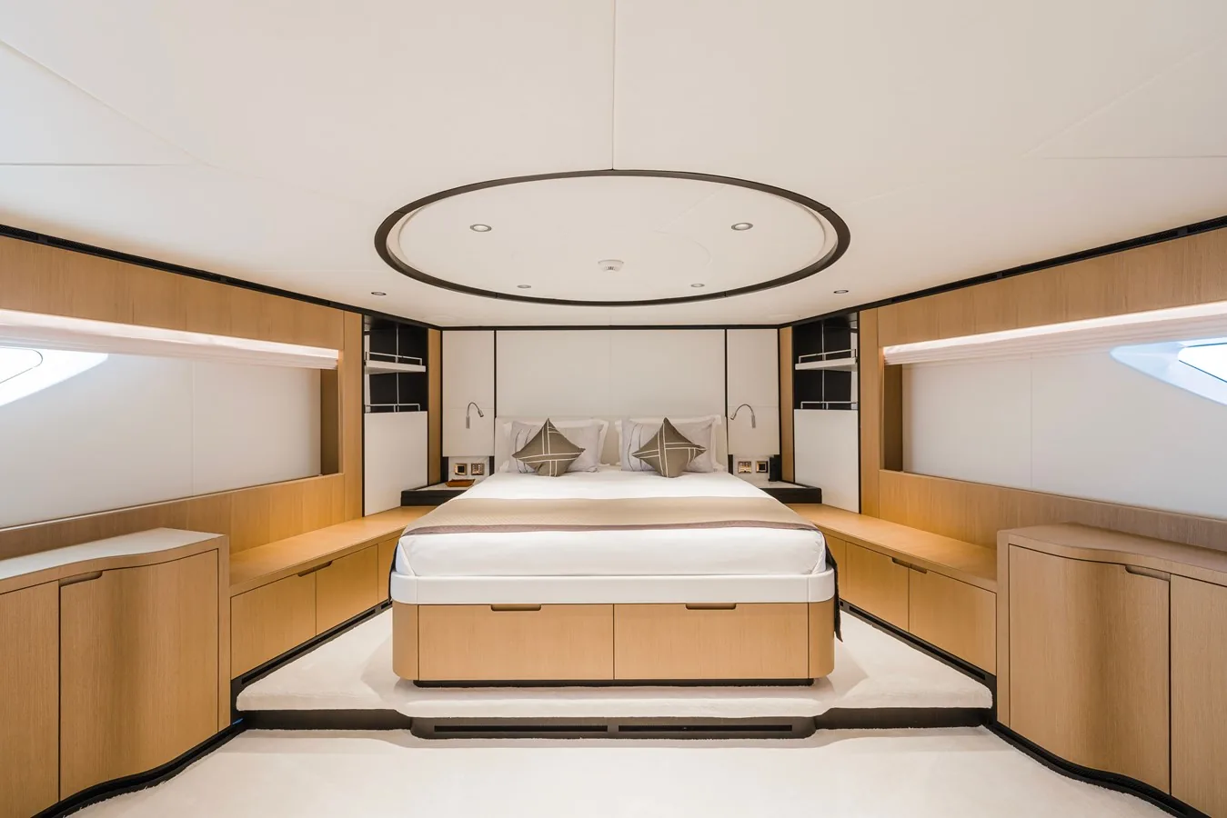OLIVIA - photo 20 location yacht Cannes