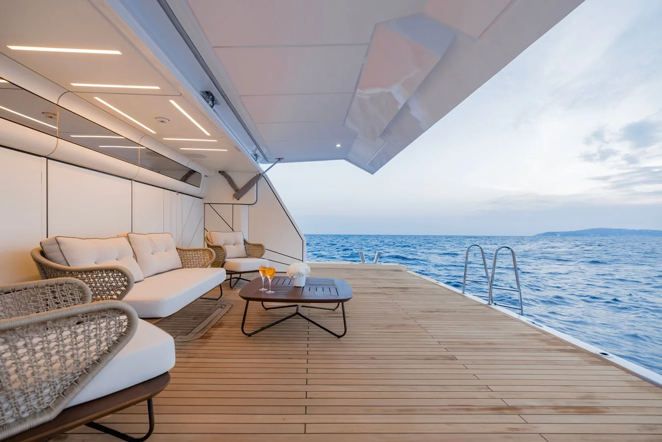 OLIVIA - photo 27 location yacht Cannes