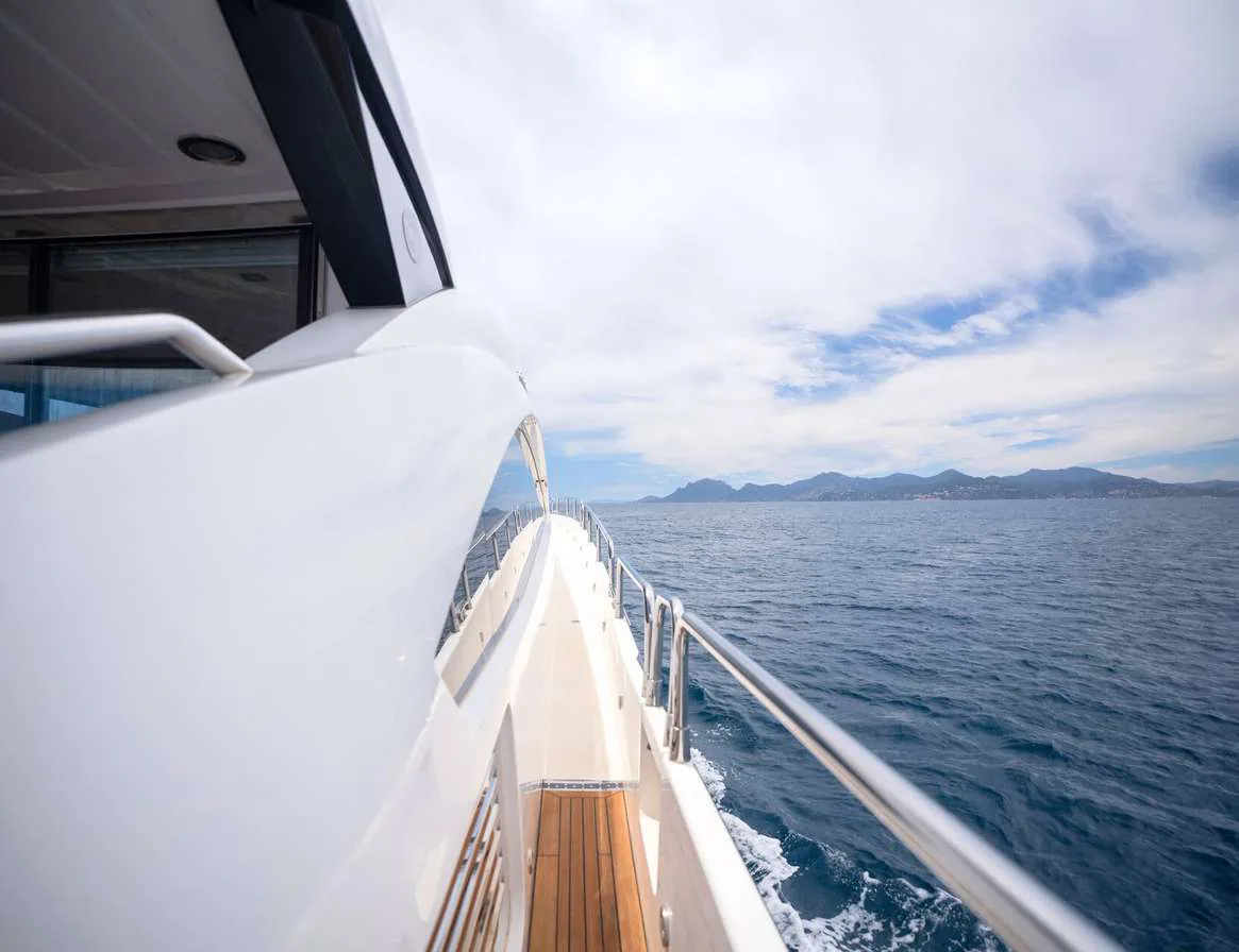 Palumba, photo 14 location yacht Cannes