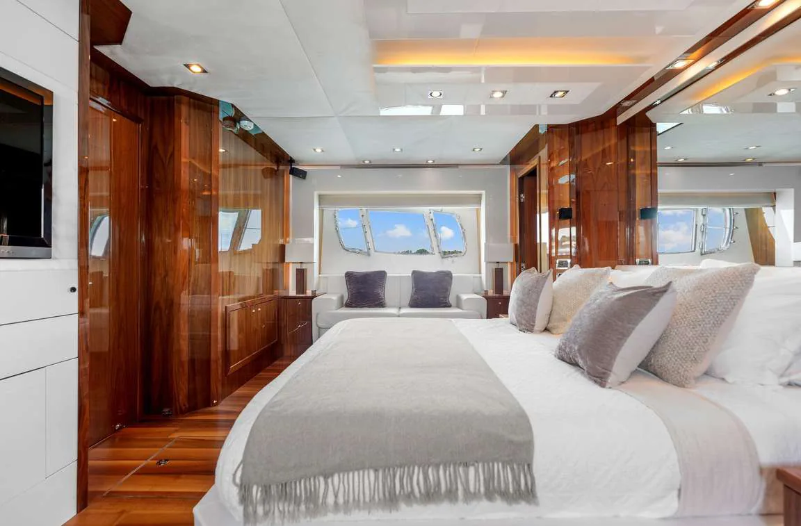 Palumba, photo 23 location yacht Cannes