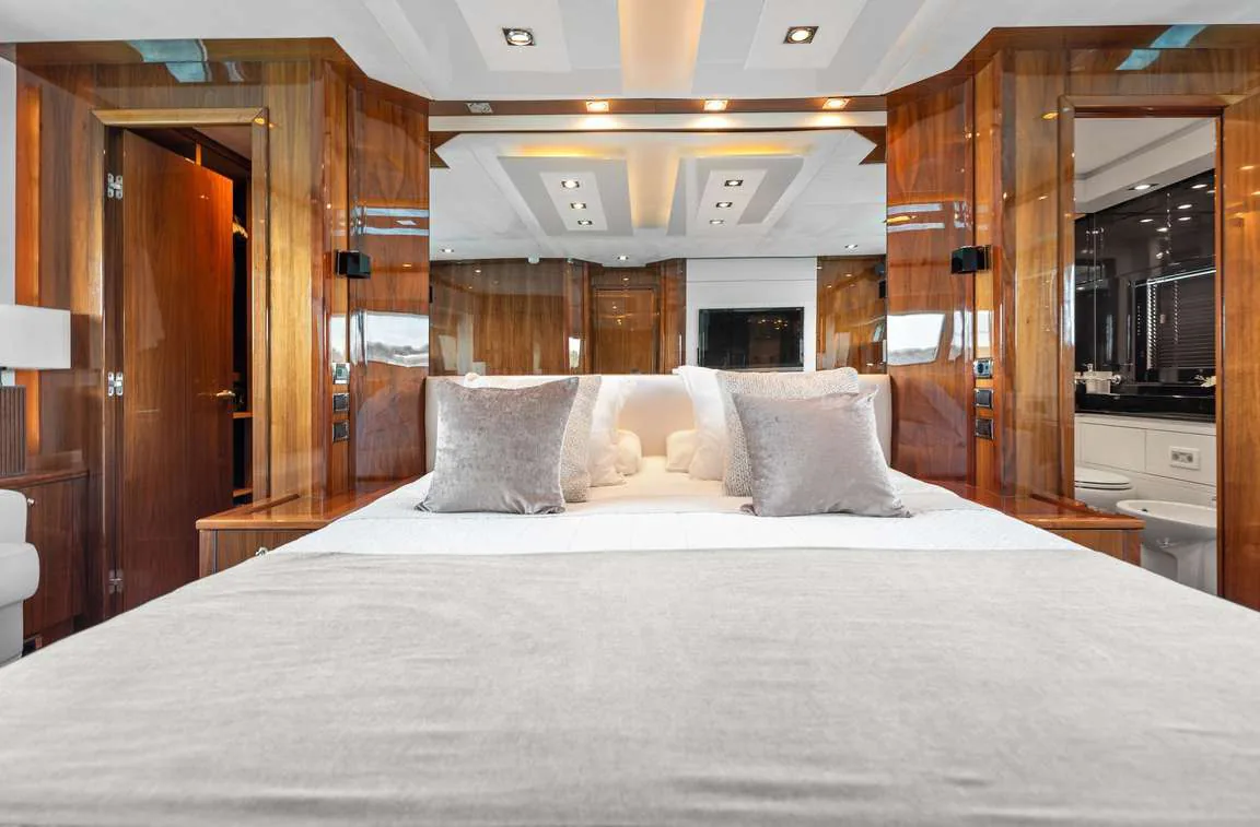 Palumba, photo 24 location yacht Cannes