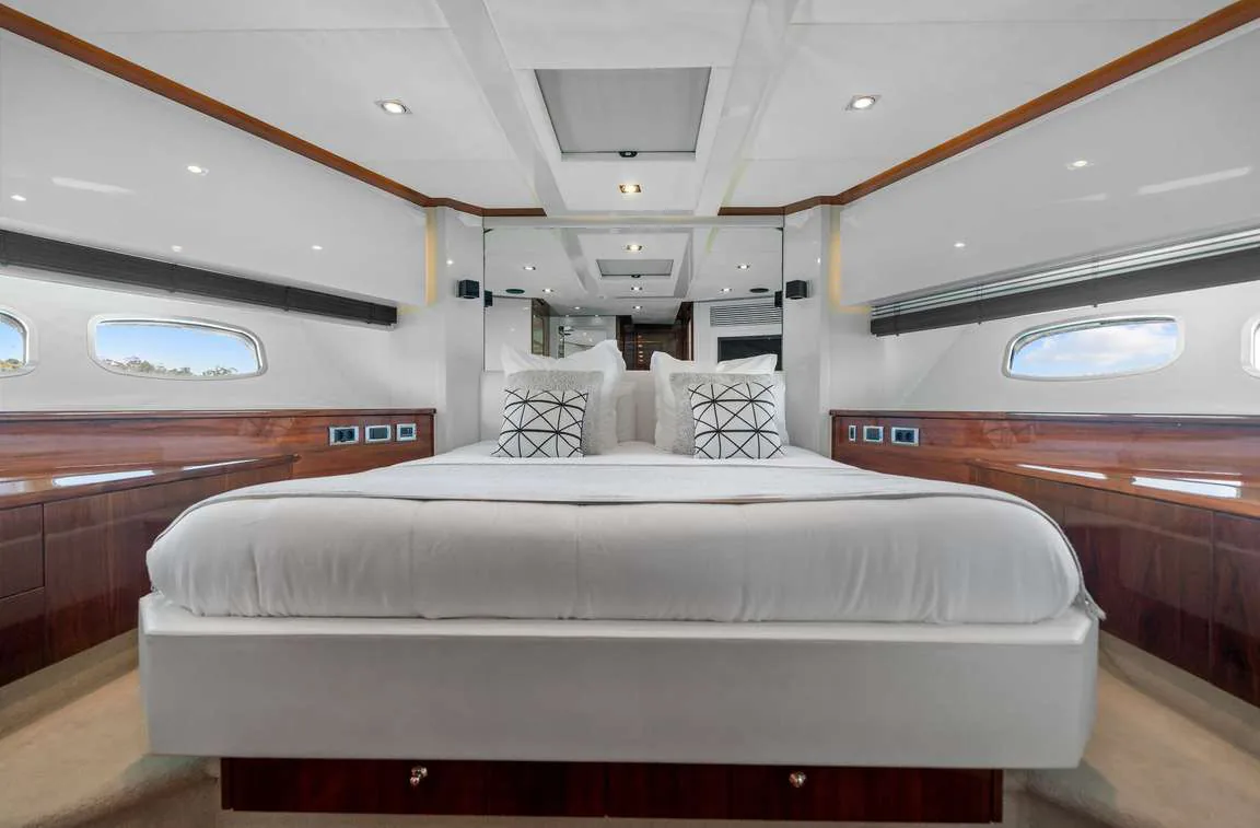 Palumba, photo 27 location yacht Cannes