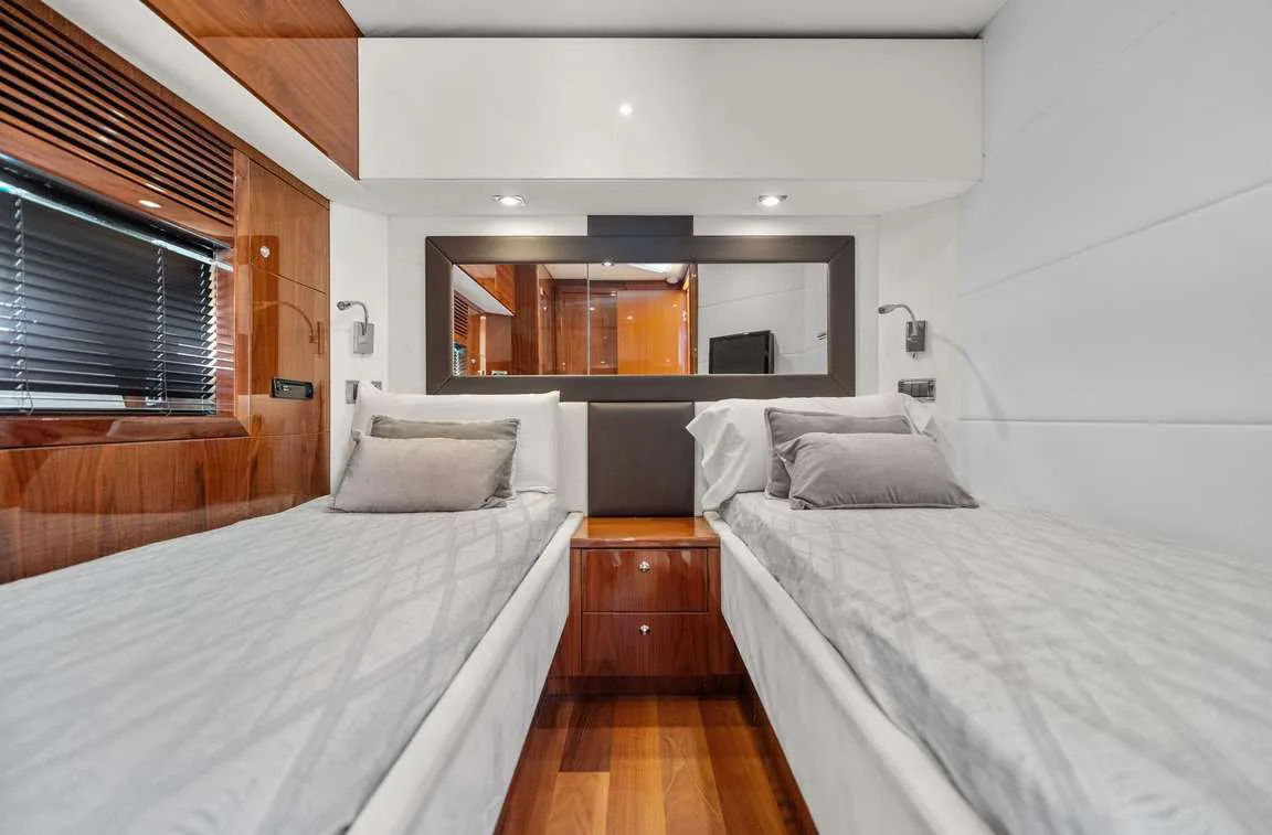 Palumba, photo 32 location yacht Cannes