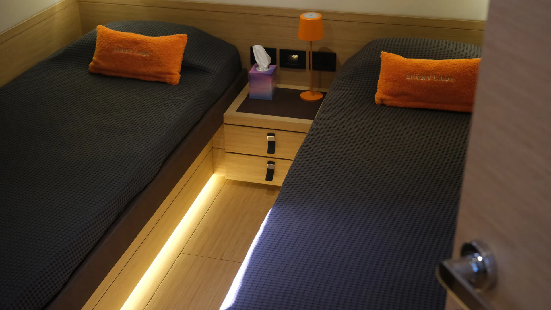 Pardo 50, photo 18 location yacht Cannes