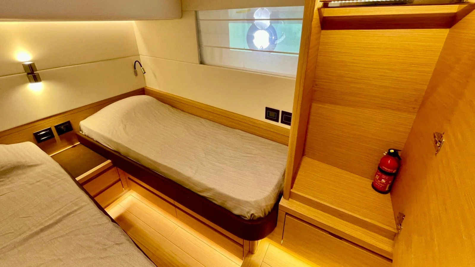 Pardo 60, photo 19 location yacht Cannes