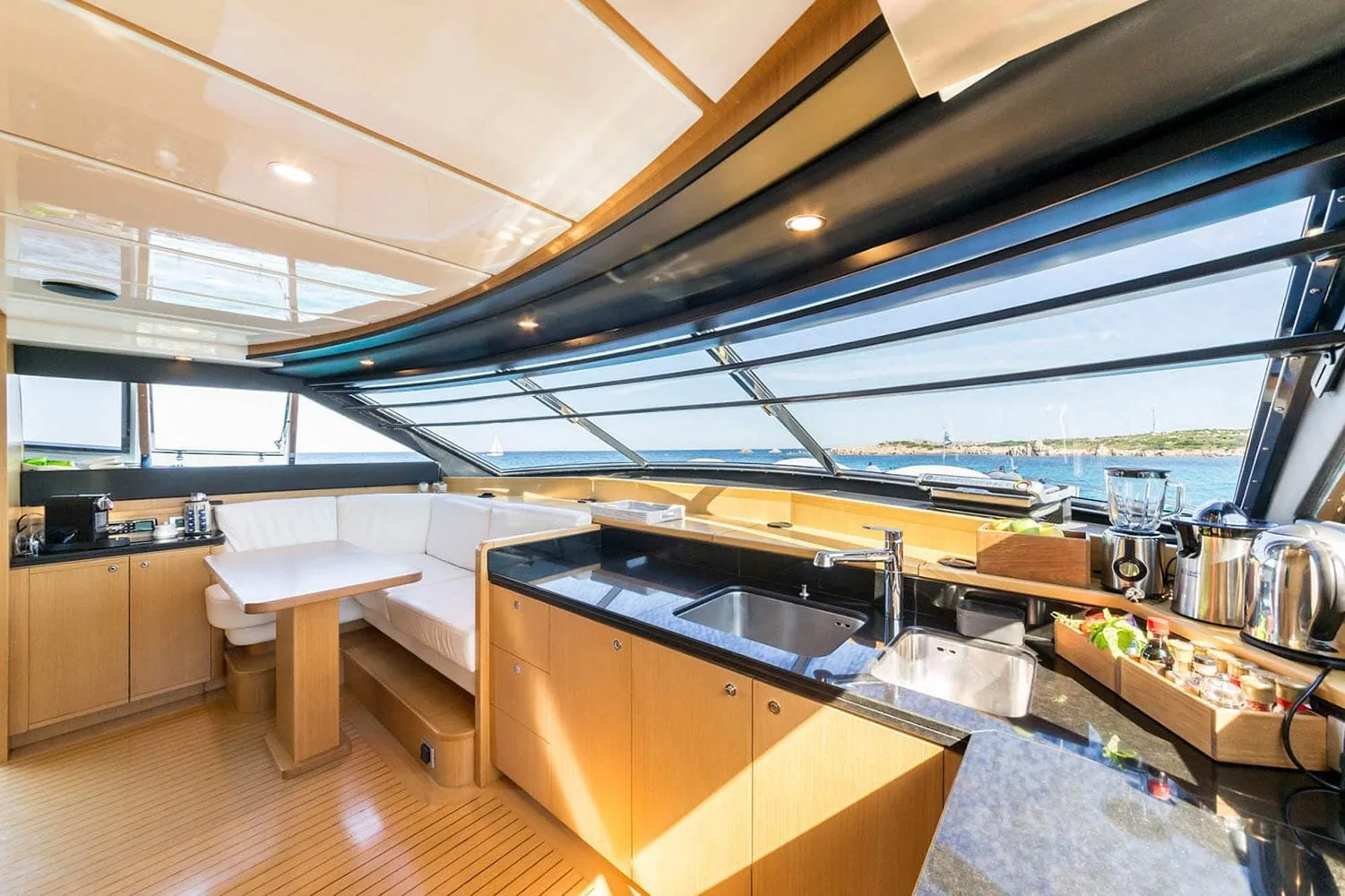 PORTHOS - photo 14 location yacht Cannes