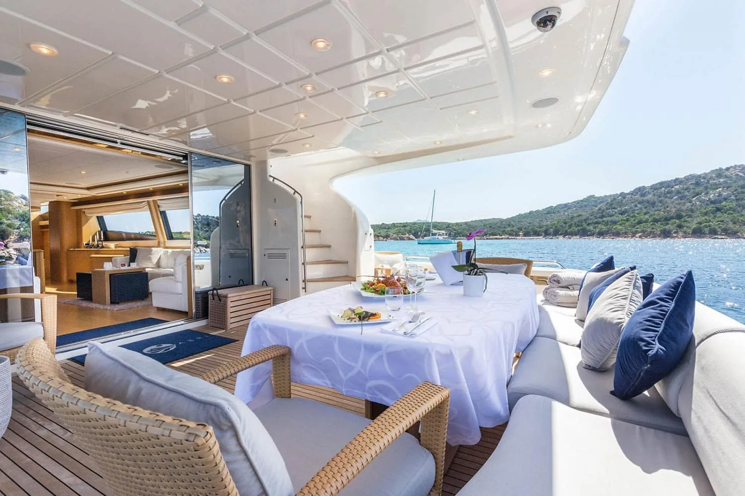 PORTHOS - photo 17 location yacht Cannes