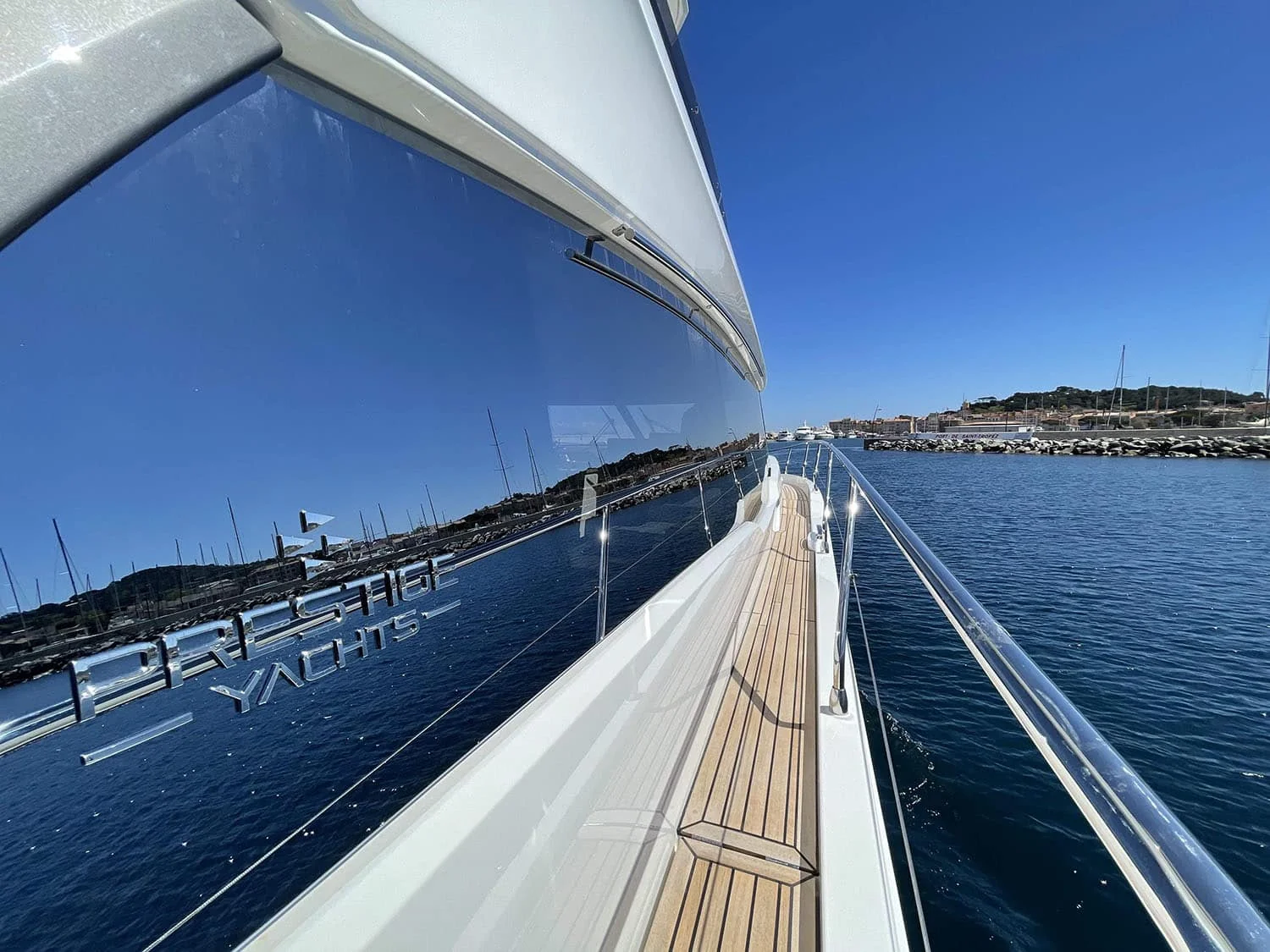 Prestige 630 Fly, photo 13 location yacht Cannes