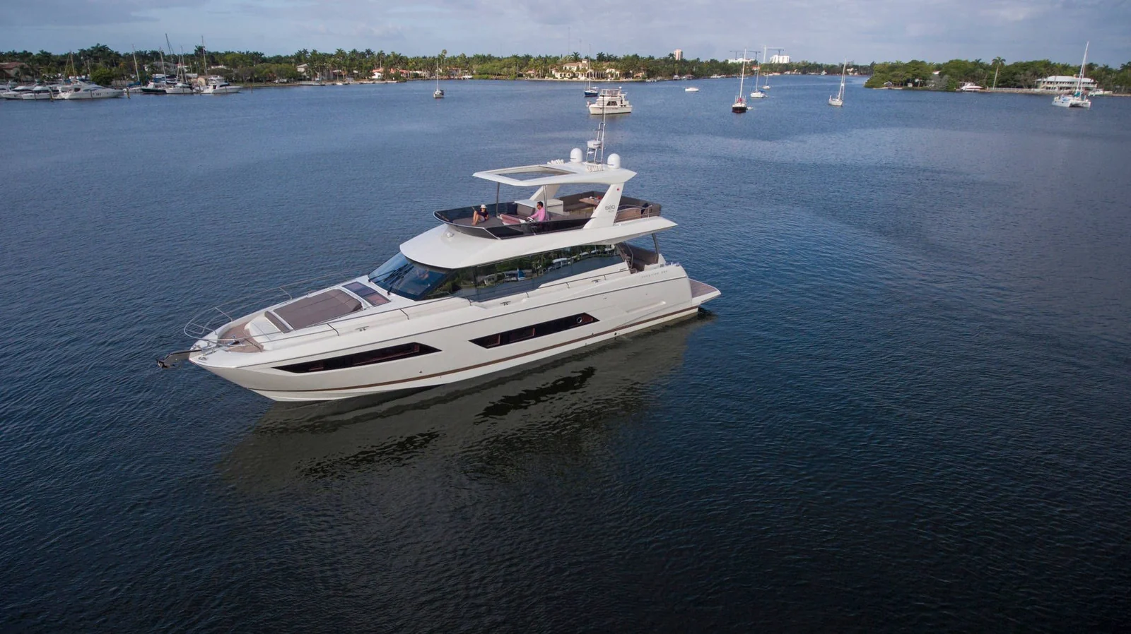 Prestige 680, photo 14 location yacht Cannes
