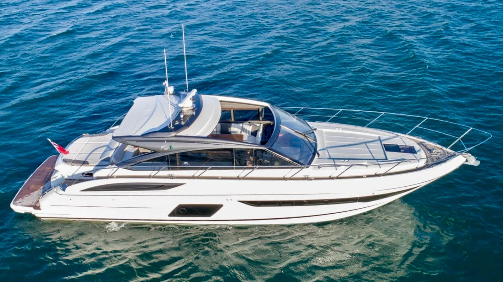 Princess V58, photo 2 location yacht Cannes