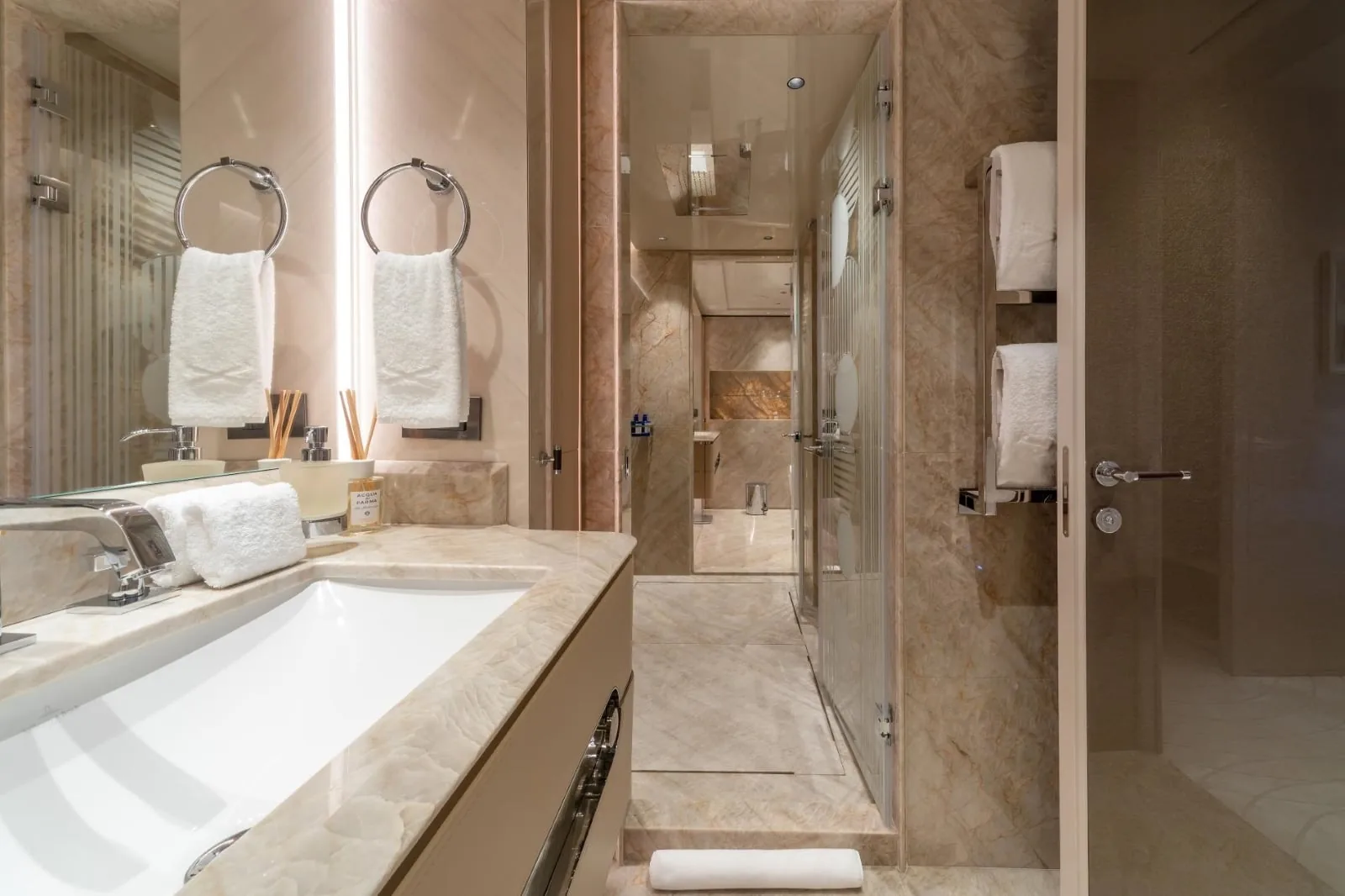 PROJECT X - photo 44 location yacht Cannes