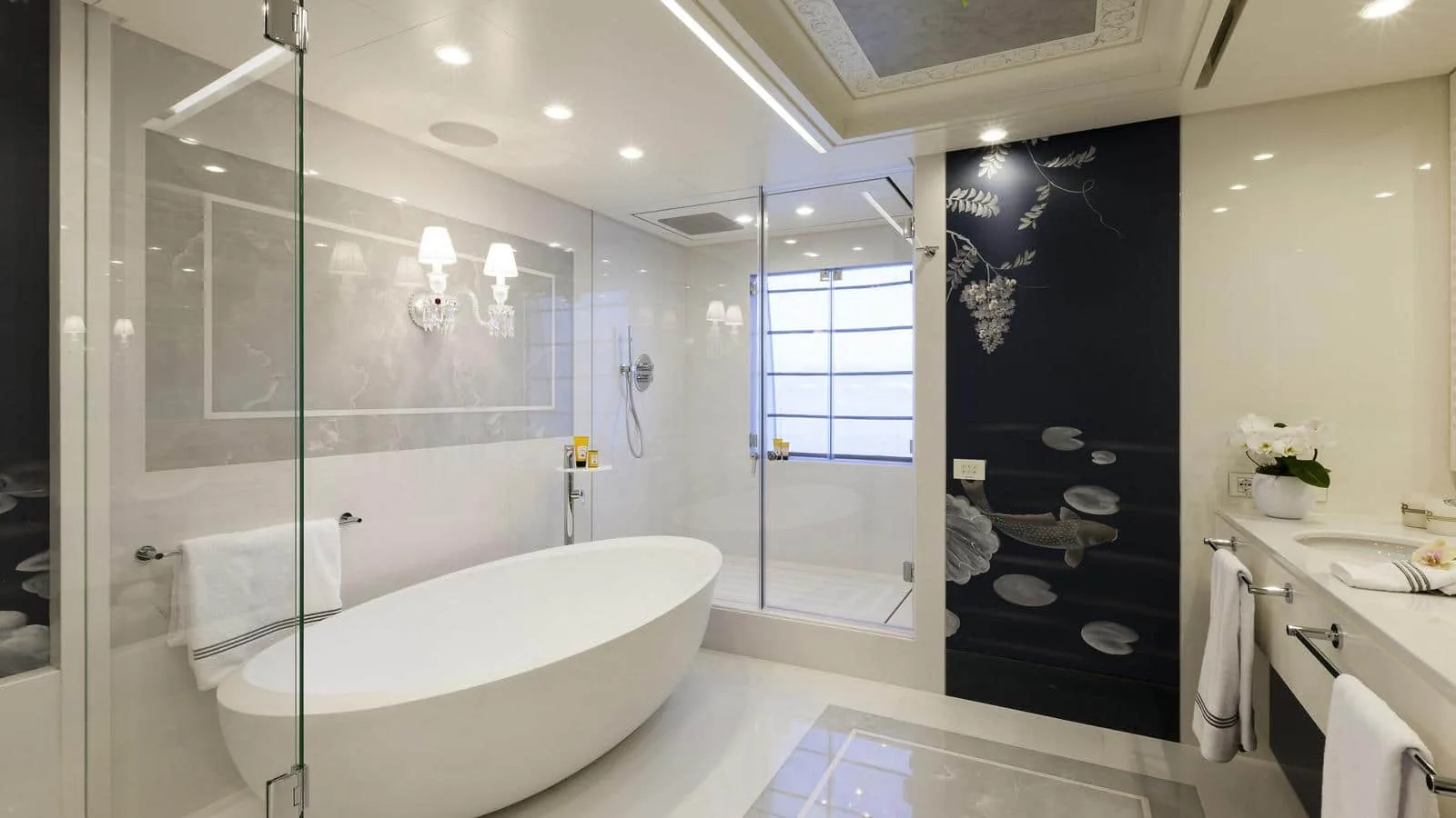 QUINTA ESSENTIA - photo 17 location yacht Cannes
