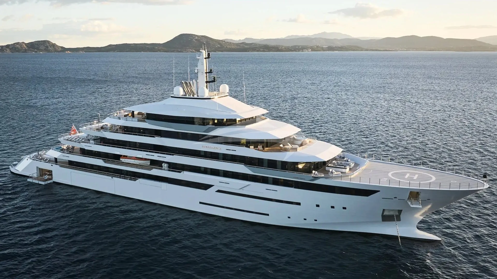 Renaissance, photo 1 location yacht Cannes