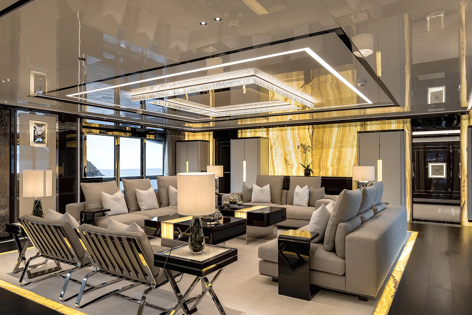 RESILIENCE - photo 22 location yacht Cannes