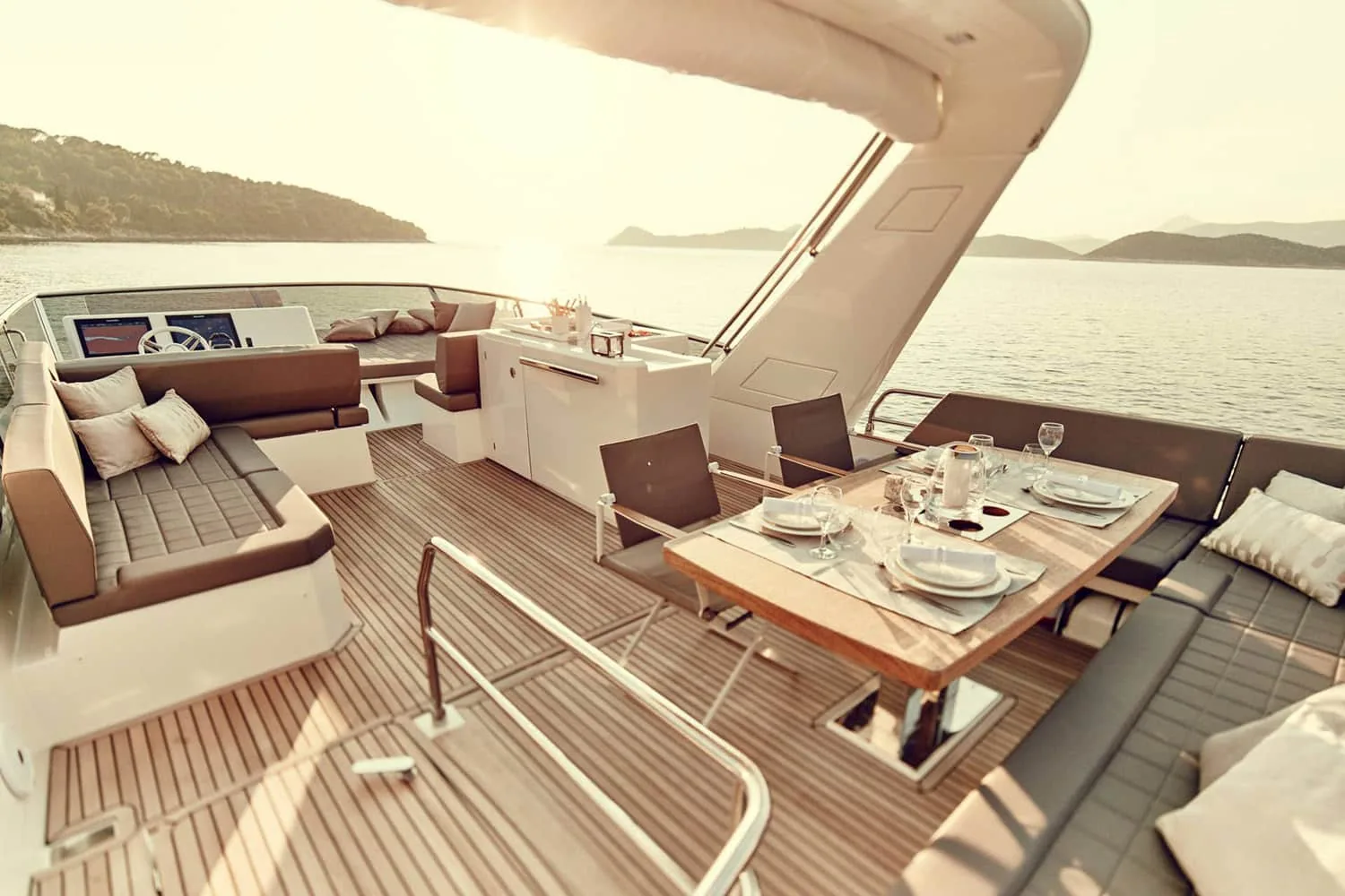 ROMY ONE - photo 15 location yacht Cannes