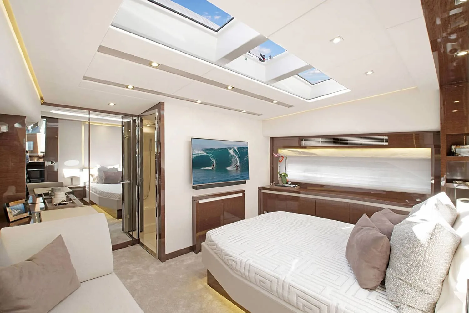 ROMY ONE - photo 19 location yacht Cannes