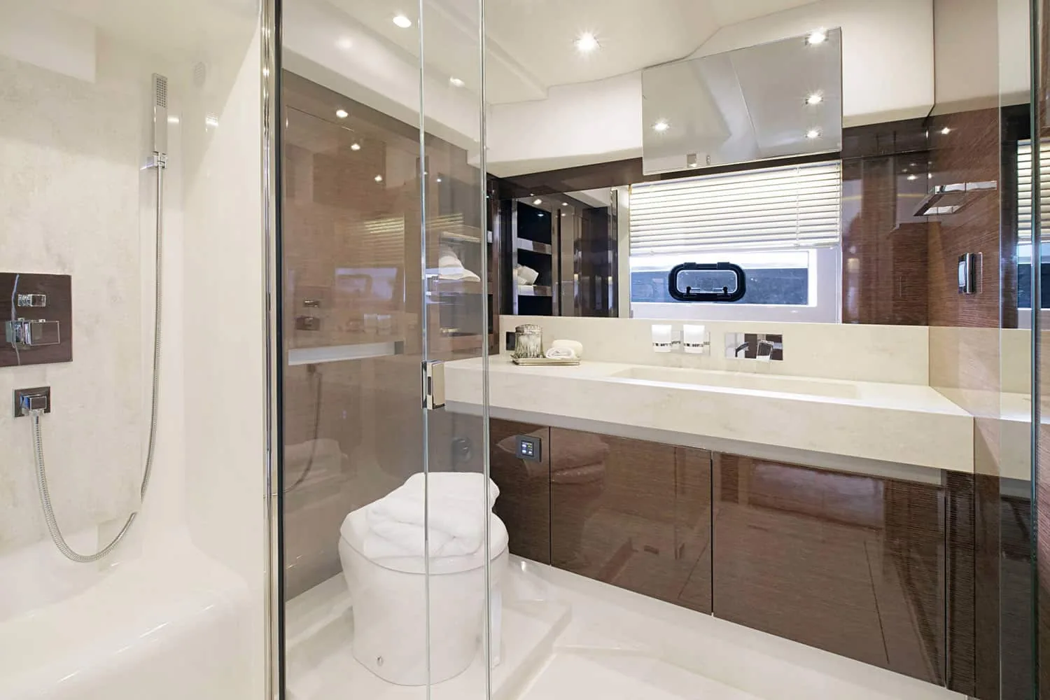 ROMY ONE - photo 21 location yacht Cannes